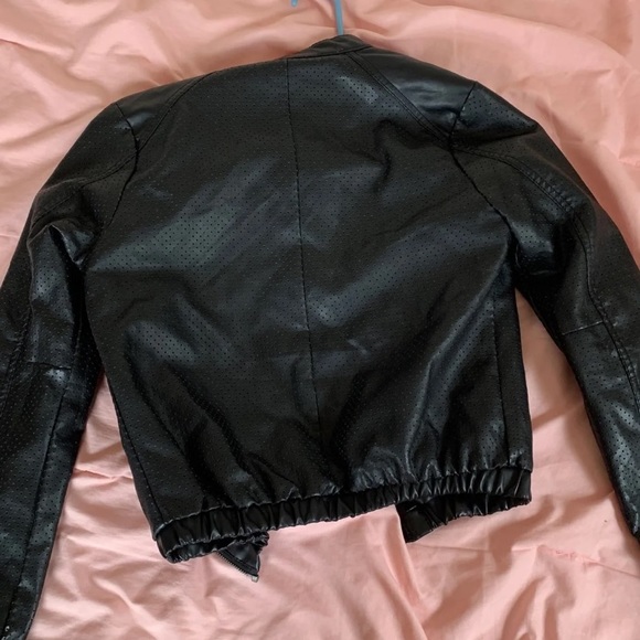 Two jackets - Picture 7 of 8